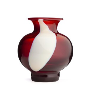 Zbigniew Horbowy Economic Glassworks Sudety in Szczytna Slaska, Vase Cyntia