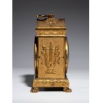 Courvoisier &amp; Comp Pendule de table en bronze doré Période Empire - France, début du 19e siècle