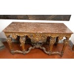 Paire de grandes consoles en bois sculpté et doré avec plateaux en marbre de style Louis XVI - 19e siècle