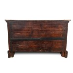 Commode ancienne avec plateau à lattes et incrustation d'os - Région Lombardie-Vénétie, XVIIIe siècle