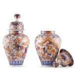 Pár váz Imari - Japonsko, 19. storočie, koniec obdobia Edo alebo Meidži