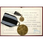 PRL Brązowy medal Zasłużony na Polu Chwały z legitymacją i miniaturą 1946
