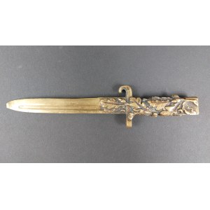 Paper cutter, oak leaves