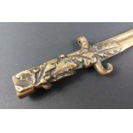 Paper cutter, oak leaves