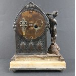 Art Nouveau clock with key