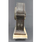 Art Nouveau clock with key