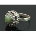 Level ring with jade, Warmet (128)