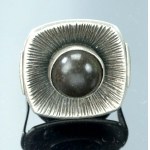 Ring with bronze agate, ZZO Poznan (129)