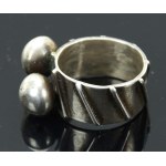 Ring with two balls, ORNO (172)