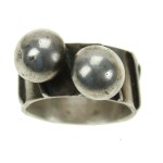 Ring with two balls, ORNO (172)