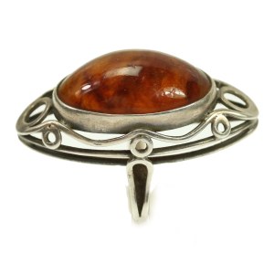 Ring with amber, Metalwork M1 (222)