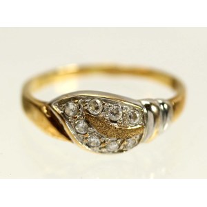 Zirconia ring, signed A.D., gold (241)