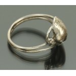Ring with shell, author's product (231)