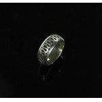 Ring, signed S inscribed in anchor (158)