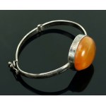 Bracelet with amber, signed AMS (166)