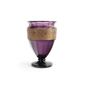 VASO MOSER KARLSBAD, VIOLA CON FASCIA DECORATIVA DORATA E MOTIVI DI AMAZZONI