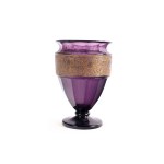 VASO MOSER KARLSBAD, VIOLA CON FASCIA DECORATIVA DORATA E MOTIVI DI AMAZZONI
