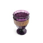 VASO MOSER KARLSBAD, VIOLA CON FASCIA DECORATIVA DORATA E MOTIVI DI AMAZZONI
