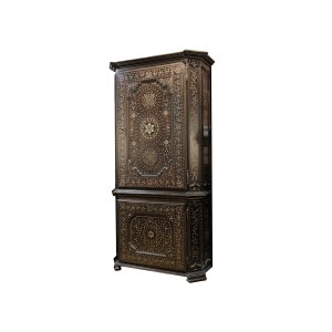 TOP CABINET, ITALY/VENICE?