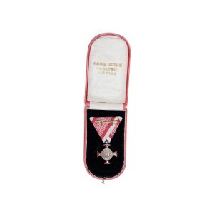 IMPERIAL AND ROYAL CROSS OF MERIT, SILVER AND ENAMEL
