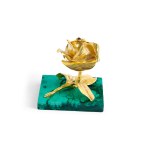 ROSE-SHAPED PAPERWEIGHT, GILT SILVER, HALLMARKED (88 ZOLOTNIKI)