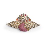 SWAN BROOCH, GILT SILVER