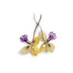 FLOWER BROOCH, 14 KT WHITE GOLD