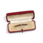 BAR BROOCH, CIRCA 1910/20