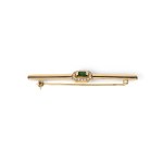 BAR BROOCH, 14 KT YELLOW GOLD, HALLMARKED