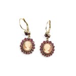 PAIR OF DROP EARRINGS, 14 KT YELLOW GOLD