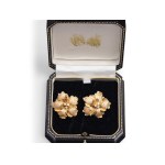 PAIR OF STUD EARRINGS, 1950S/1960S