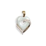HEART PENDANT, 9 KT YELLOW GOLD WITH JADE