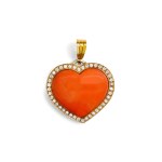 HEART-SHAPED PENDANT, LARGE CABOCHON-CUT CORAL