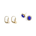 BUNDLE:, PAIR OF EARRINGS
