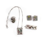 SILVER JEWELRY SET, 1960S/1970S:, EARRINGS, HAIR CLIP, RING