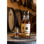 Wild Fields Original Single Malt Polish Whisky 0.7L 46.5% Wild Fields Original Single Grain Polish Whisky 0.7L 44% Set in an elegant wooden box