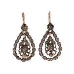 Hanging earrings with rauts, 1st half of 19th century.