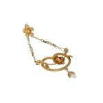 Pendant decorated with floral motif, Victorian, late 19th century