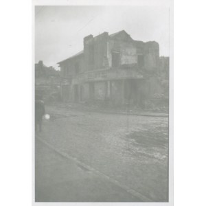 [Warsaw] 6 Bagno Street [factory] Horseshoes, bolts, rivets, hooks, hufnale [Warsaw Ghetto] [photograph ca 1950].