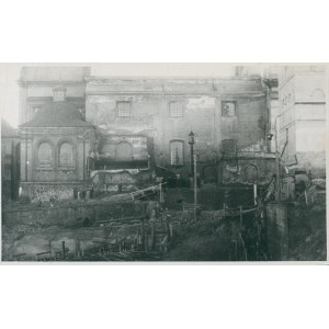 [Reconstruction of Warsaw] St. Anne's Church - after demolition of belfry surroundings 20.I.1949 [photo ca 1950].
