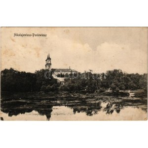 1916 Panevezys, Poniewiesz, Poniewiez, Nikolajewiesz; general view with church + Masch.-Gew.-Zug Hus.-Regt. 15. (fl...
