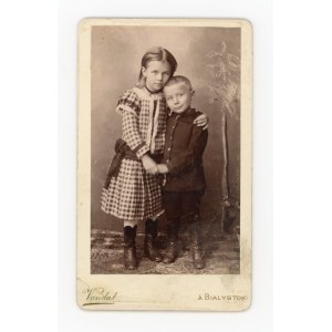 Bialystok, photo by Wanda - Portrait of siblings (199)