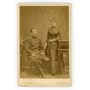 Siedlce, photo by Wojciech Piasecki - Portrait of an officer with his wife. Cabinet (257)