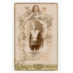 Comoros, photo by Mazur - Portrait of a soldier. Cabinet (287)