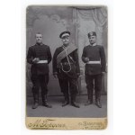 Zambrów, photo by M. Fordon - Portrait of soldiers. Cabinet (290)