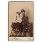 Vilnius, photo by S. Fleury - Soldier and wife. Cabinet (299)