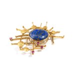 ALBERTO ZUCCHETTA (1938) Gold lapislazuli and rubies brooch 1971
