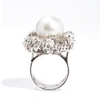 Australian pearl diamond gold ring