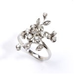 Gold diamond ring