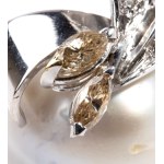 Australian pearl diamond gold pendant